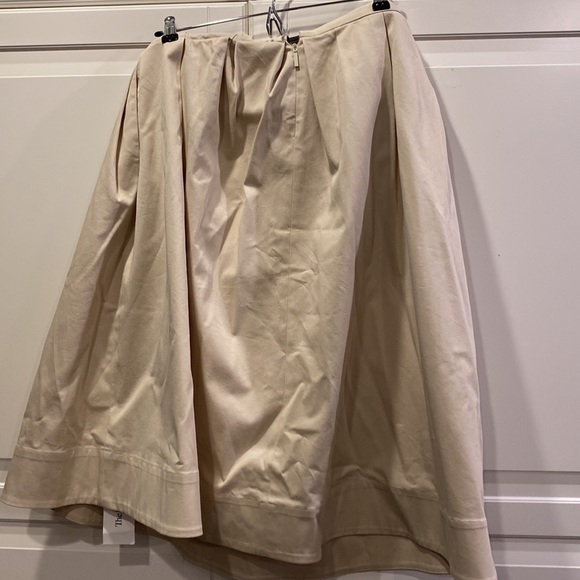 BNWT Tibi cream skirt with leather belt - Picture 5 of 6